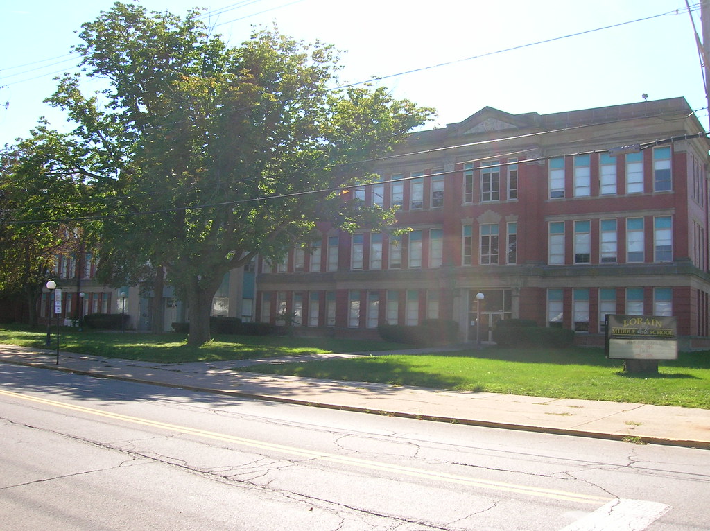 092207 Lorain High School 2Lorain, Ohio (11) Aaron Turner Flickr