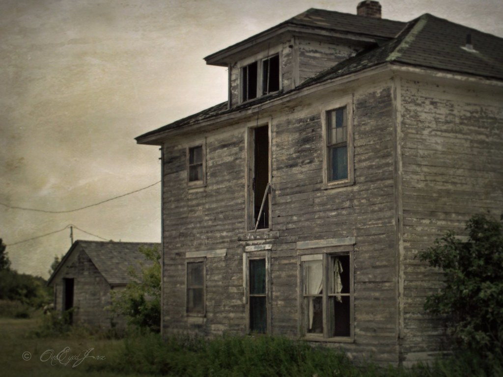 on Old Stage Road While i was out exploring some… Flickr