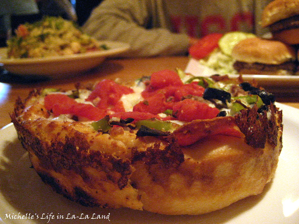 BJ's Huntington Beach BJ'S Favorite Deep Dish Pizza (mini… Flickr