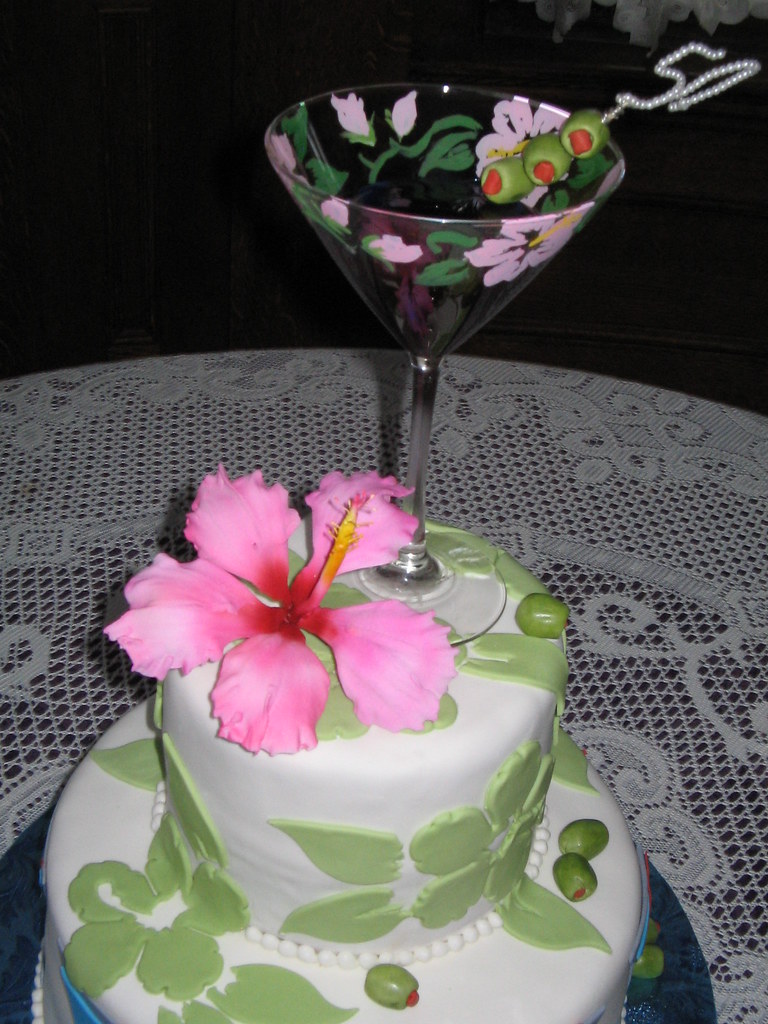 Painted Martini Glass Topper This cake came with a Martini… Flickr