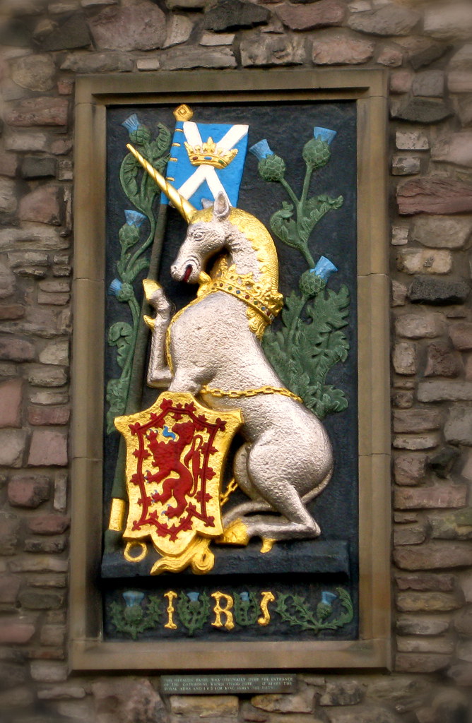 Holyrood Palace unicorn John Melvin Flickr
