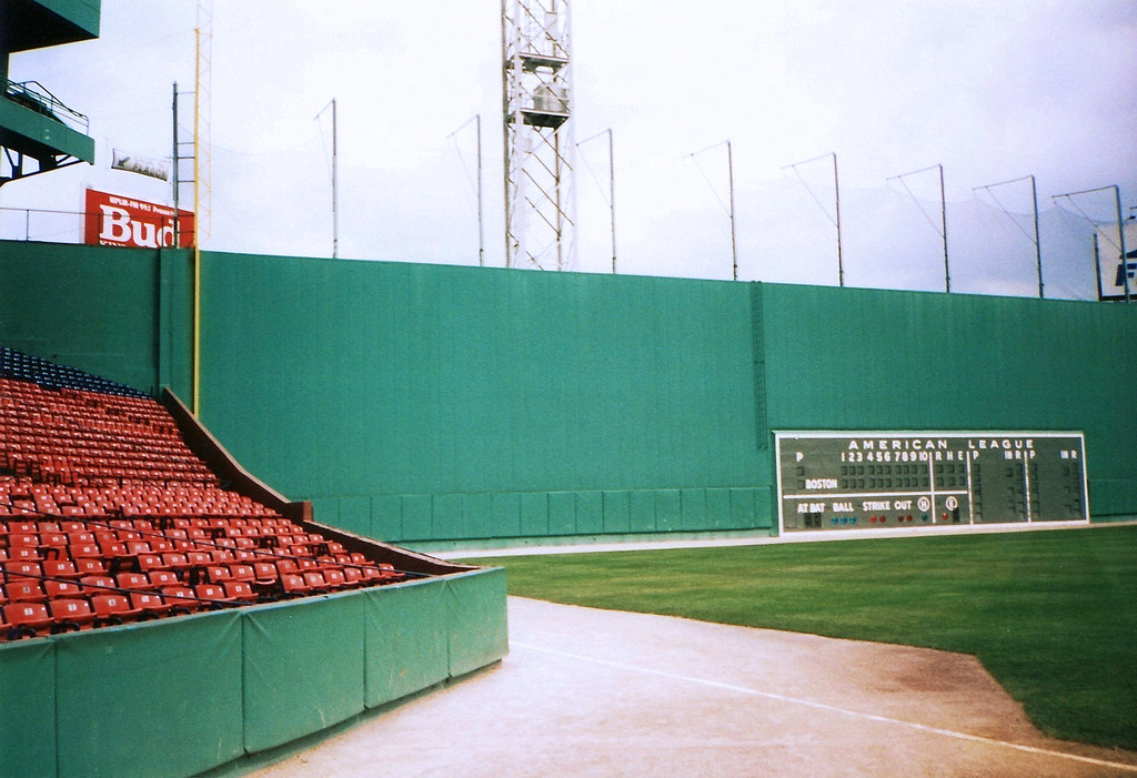1993 Fenway Park A beautifully pristine Left Field wall. I… Flickr