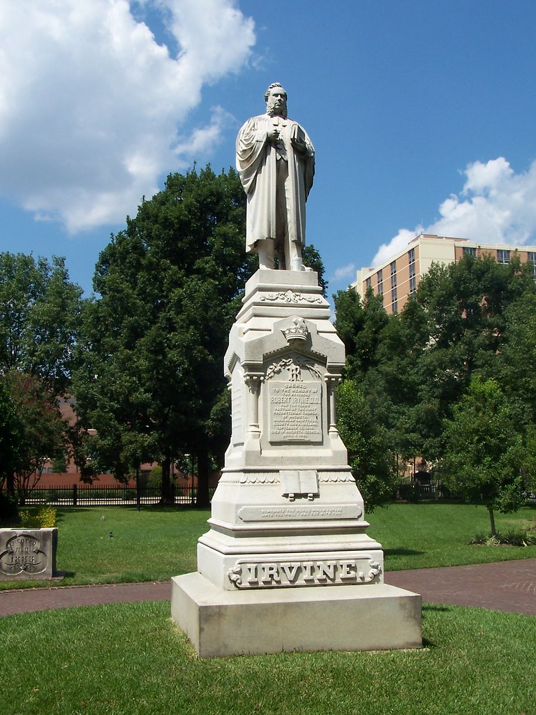 Robert Irvine Monument, This memorial to Robert Irvine, D.… Flickr