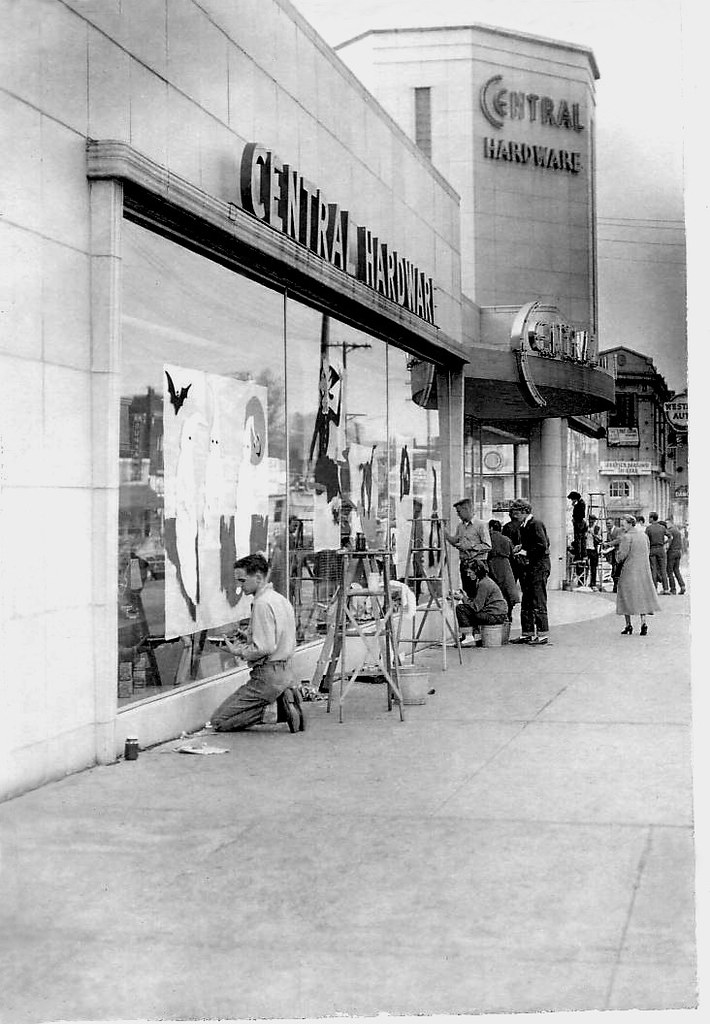 1952 Wellston Central Hardware, Western Auto and Lindy Hal… Flickr