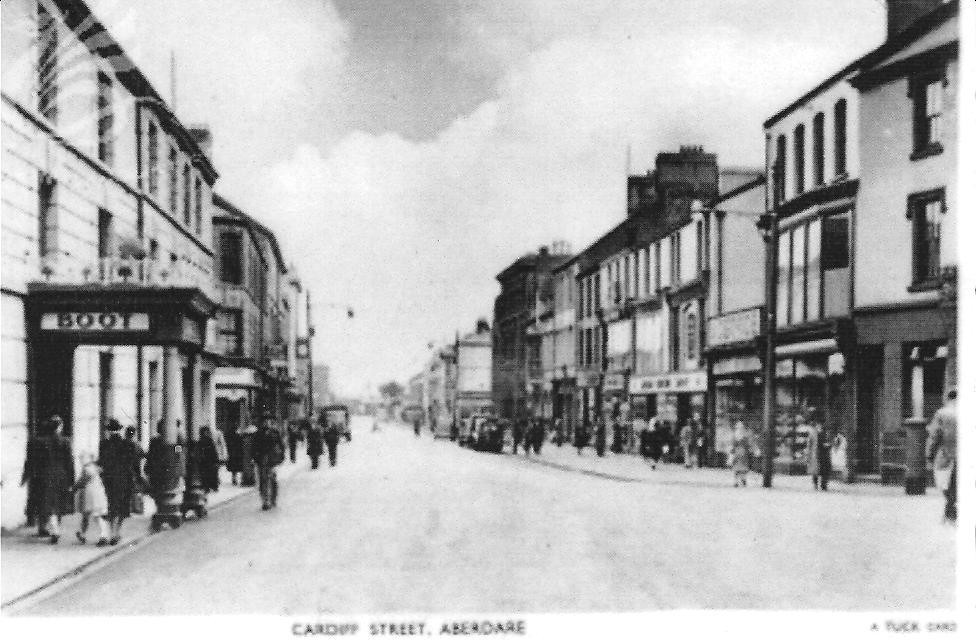 Cardiff Street. Aberdare. 1954 Dweeb Master Flickr