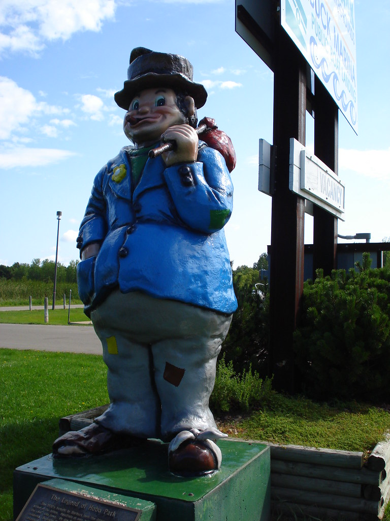 Giant Hobo Starbuck, MN Flickr