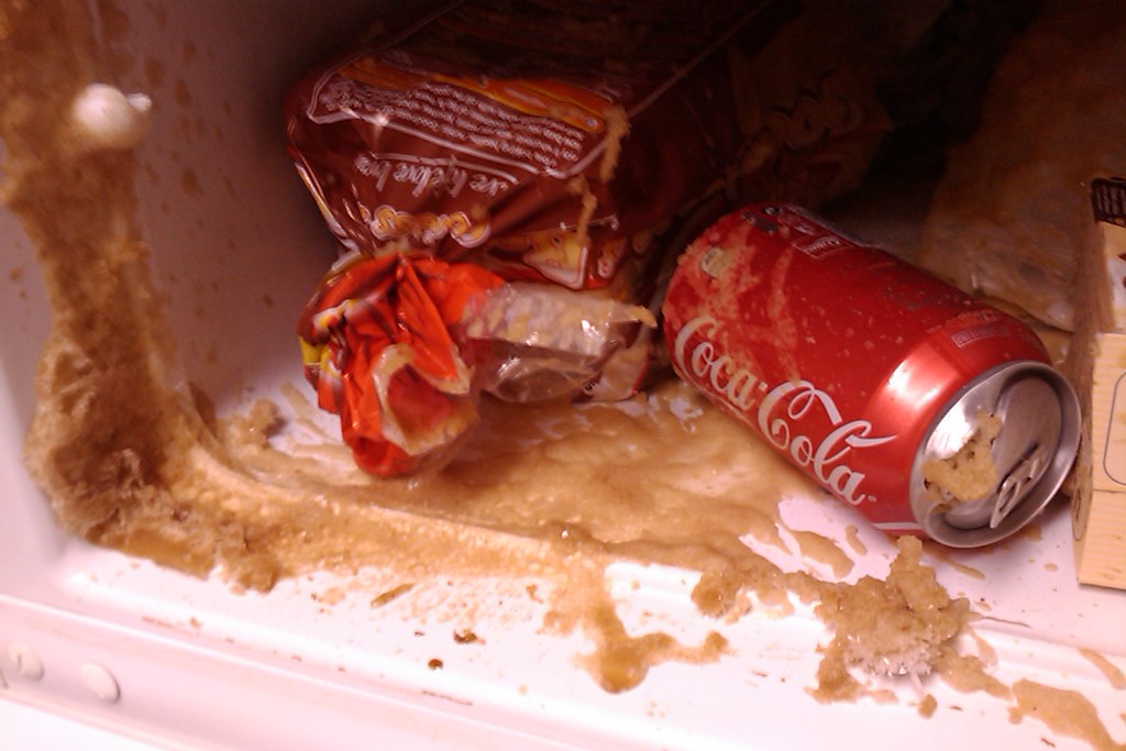 Exploded can of coke I didn't do it! But what a mess... Do… Flickr