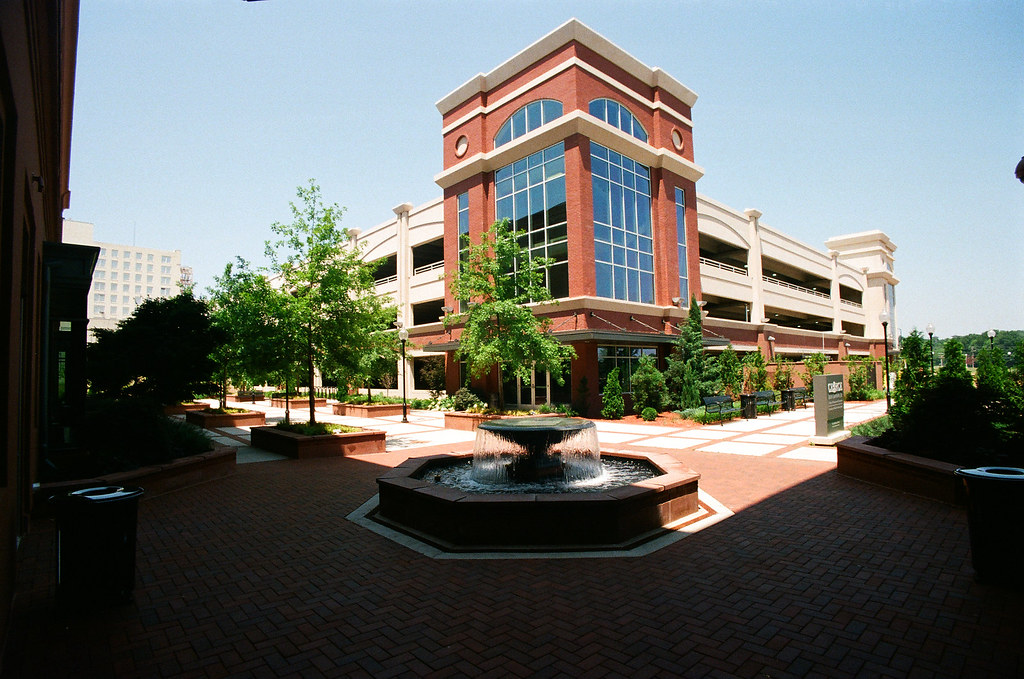 St. John Street Parking Facility Vivitar 1728, Kodak Ul… Flickr
