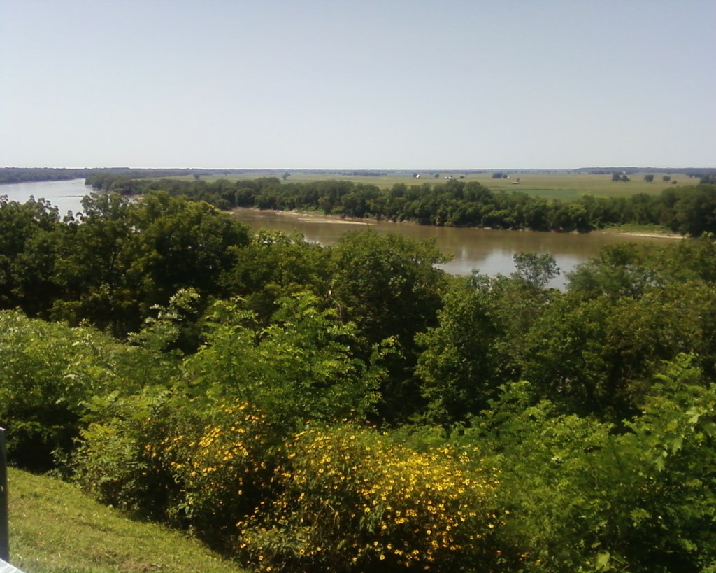 Missouri River Overlook Boonville, MO Robert Flickr