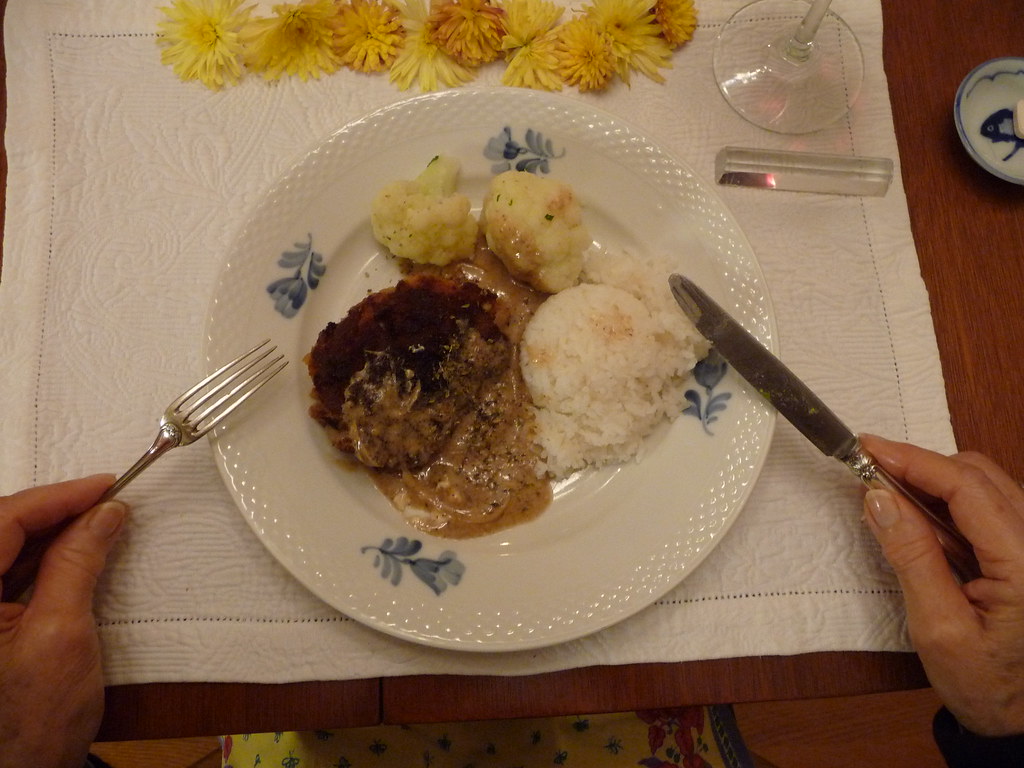 Mom's birthday dinner I made... Chicken thighs, dredged in… Flickr