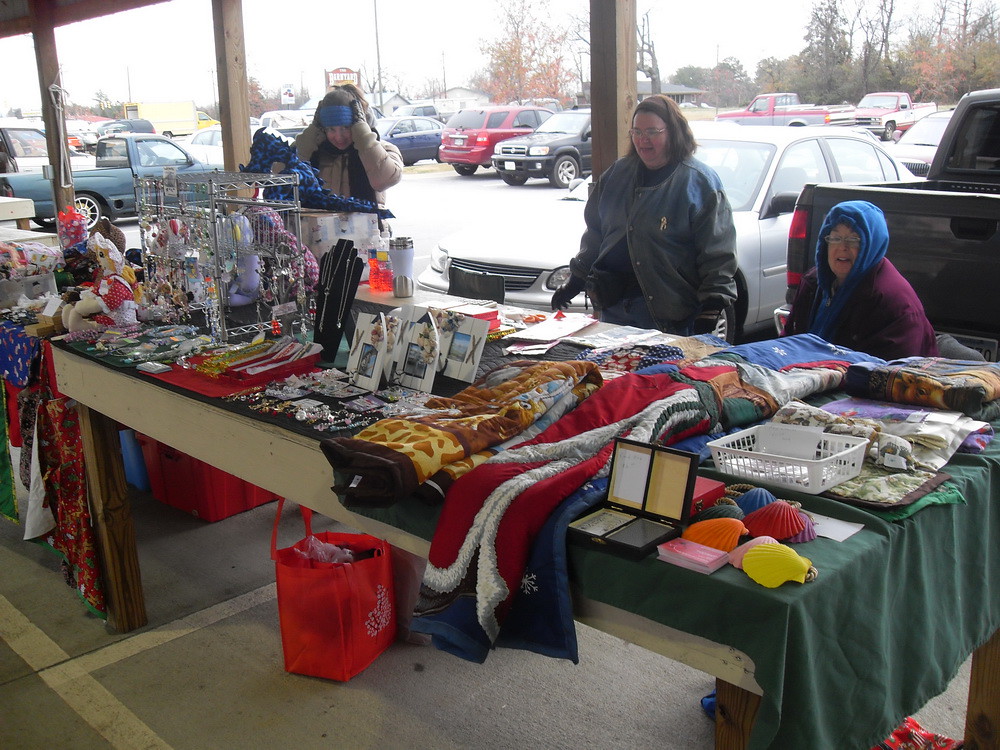 The Barnyard Flea Market Sale Team SC Sale at The Barnyard… Flickr