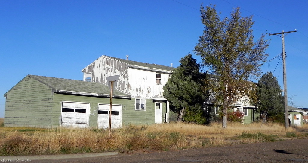 Abandoned Condo, St.Marie/Glasgow AFB MT Home of the Adven… Flickr