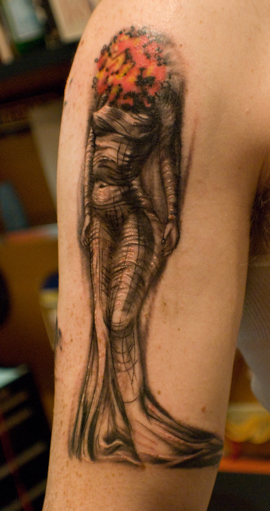 Dali's flowerhead girl From Dali's painting, Female Figur… Flickr