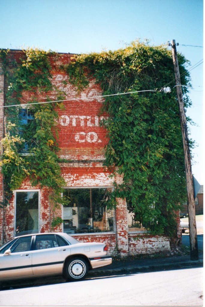 Abandoned Coca Cola Bottling Co. in Mayodan, NC Abandoned … Flickr