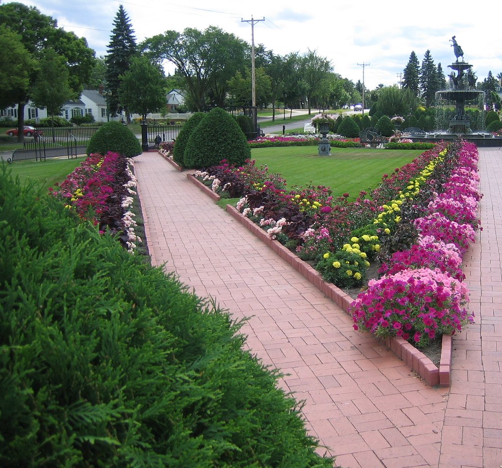Munsinger Garden, Saint Cloud, Minnesota b r e n t Flickr