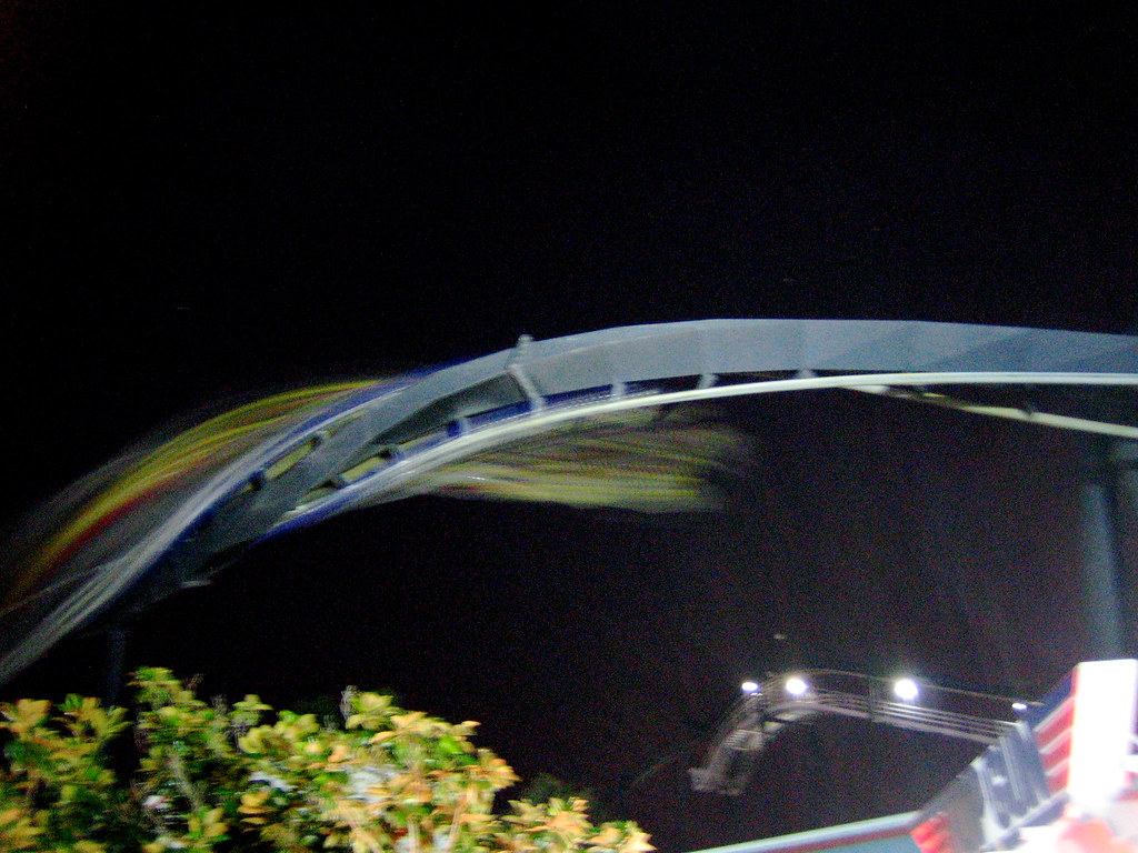 Daaaaaavvvvvveeeee! Dave on the Top Gun ride. I passed! Paul Downey