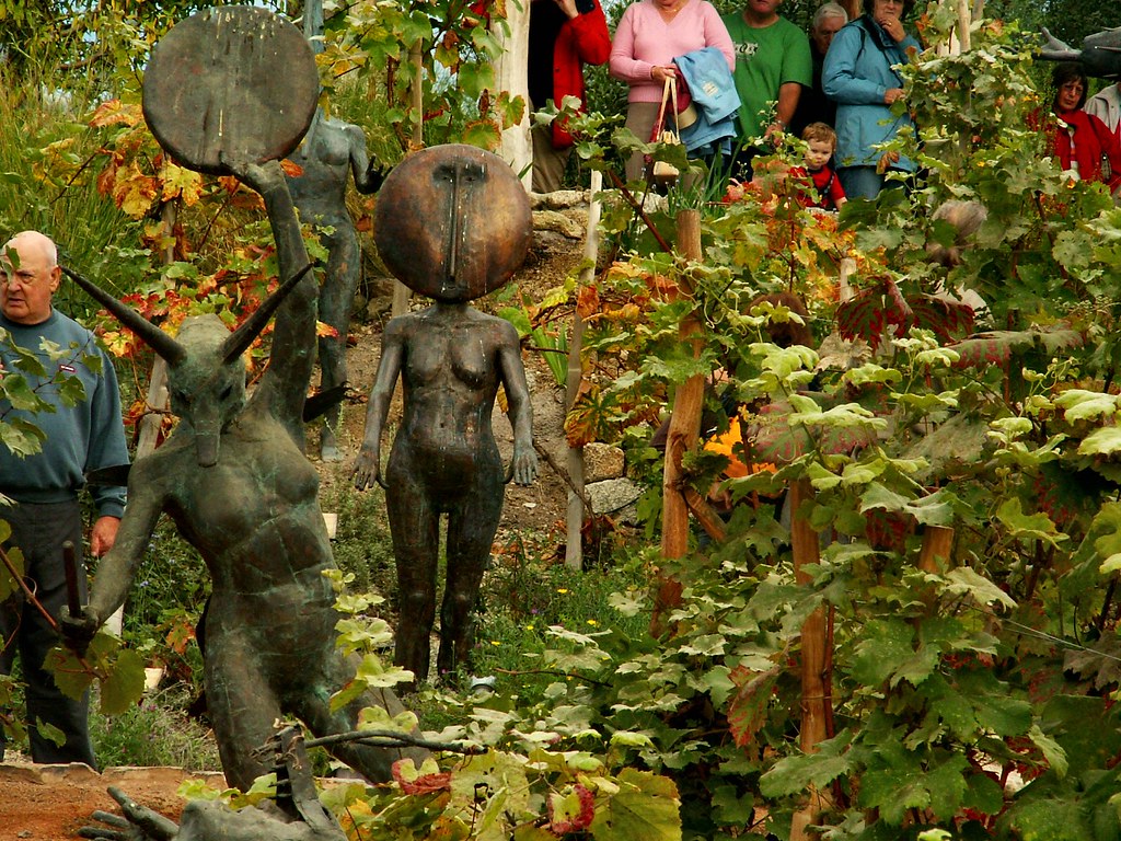 Eden_Z9700L The Rites of Dionysus, a sculpture by Tim Shaw… Flickr