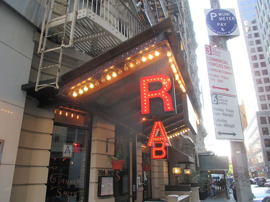 2015 Tanner Smith's Bar Lobby of The Surrey Apartments 9… Flickr