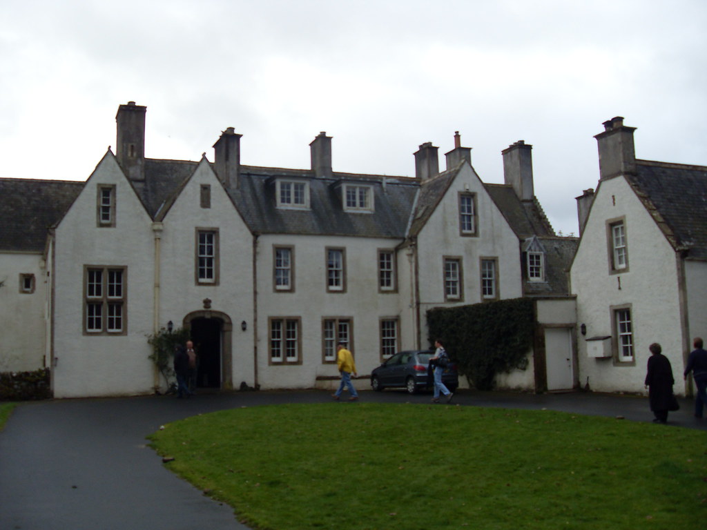 Harden House The northfacing frontage of Harden House exh… Flickr