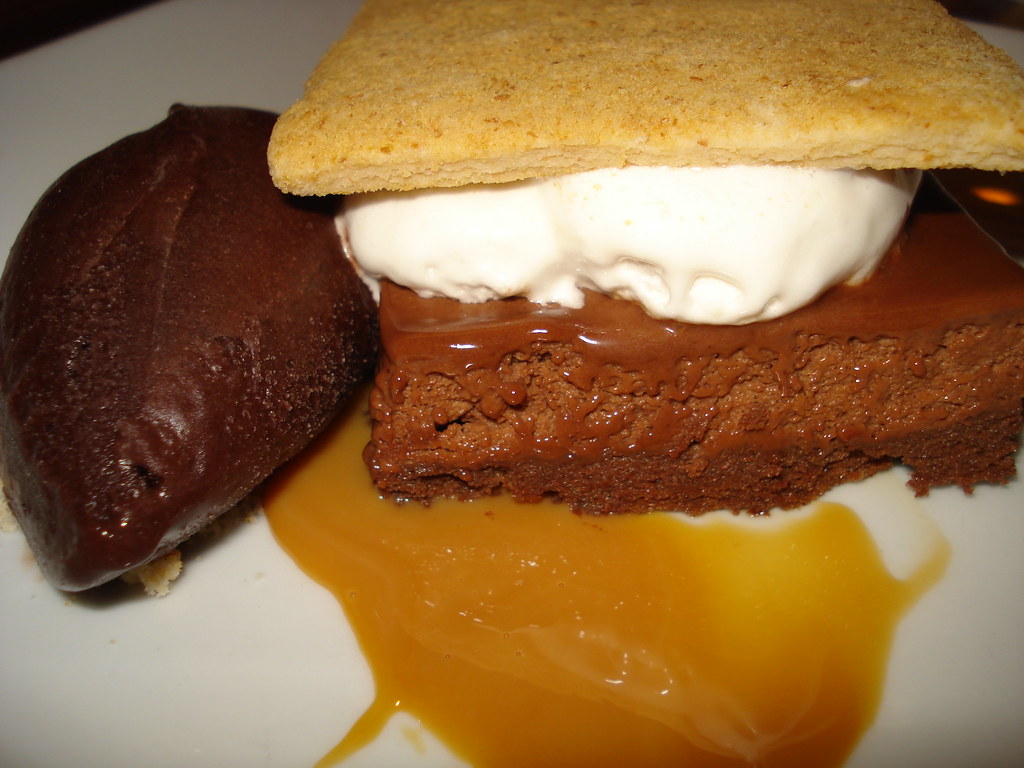 S'mores chocolate mousse, toasted marshmallow & chocolate … Flickr