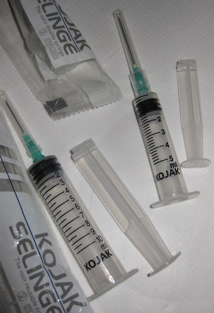 Safepoint syringes These syringes can only be used once. T… Flickr