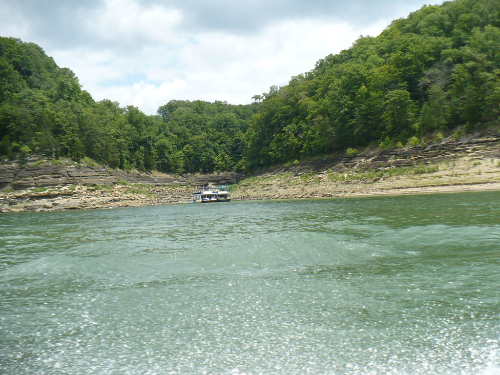 Lake Cumberland Boating on Lake Cumberland in KY during th… Flickr