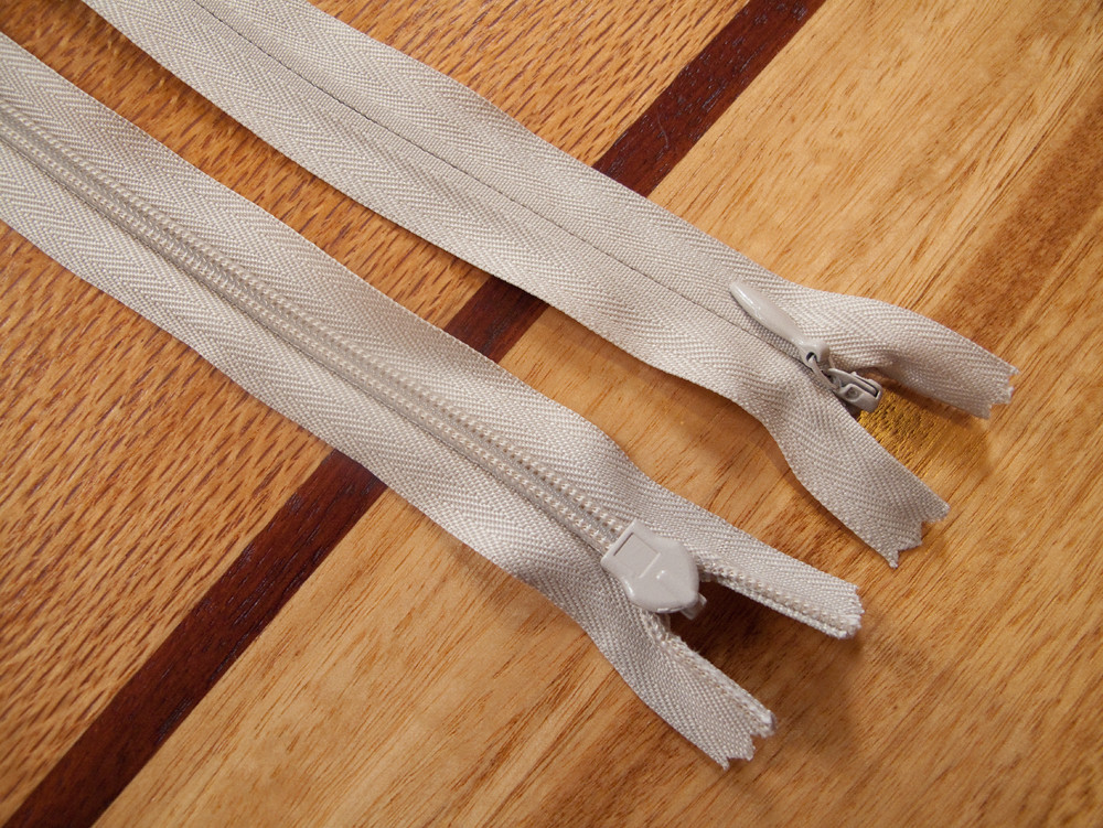 making cushions invisible zips I use heavy duty ones Flickr