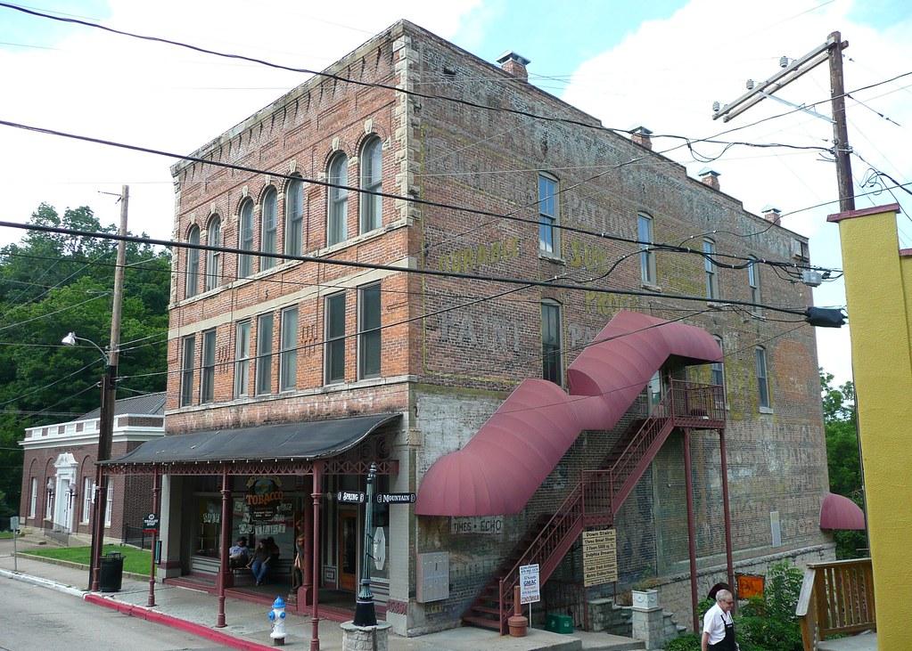 Eureka Springs, AR Commercial Block In the Eureka Spring… Flickr