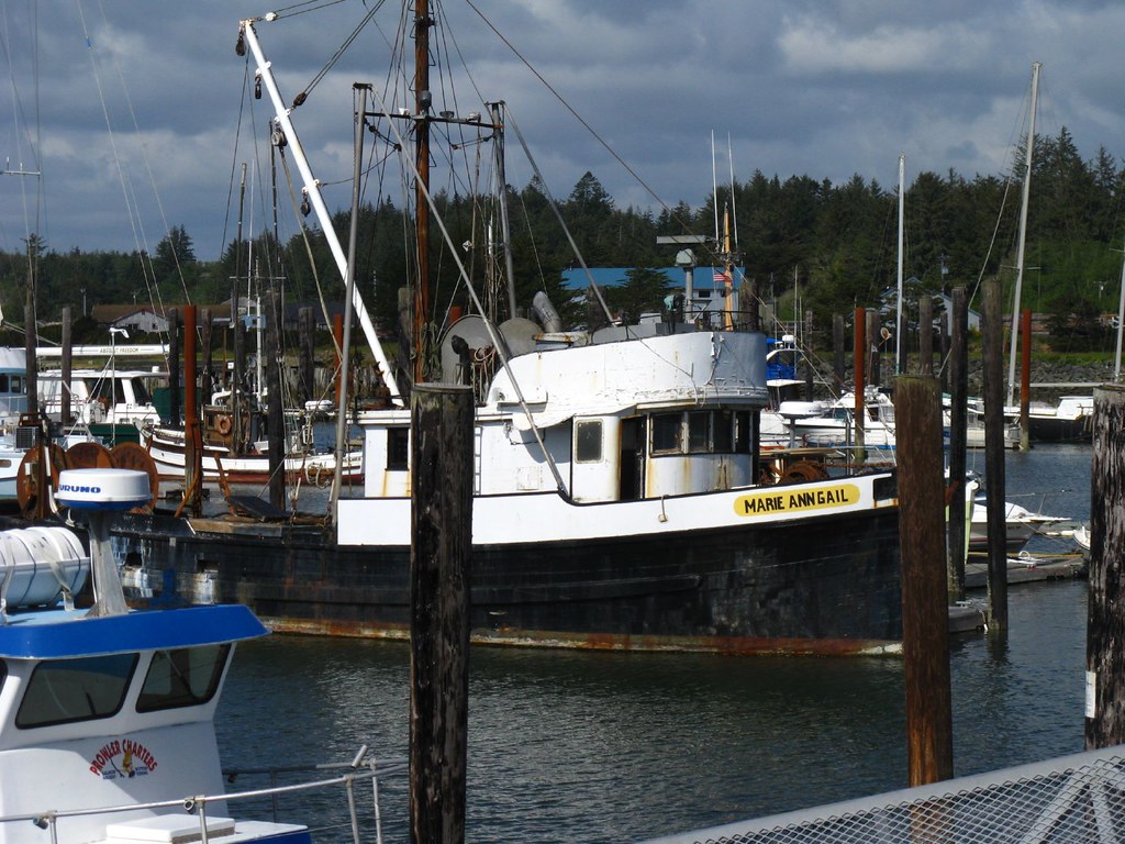 Old Town Bandon Bandon, Oregon has a very picturesque down… Flickr
