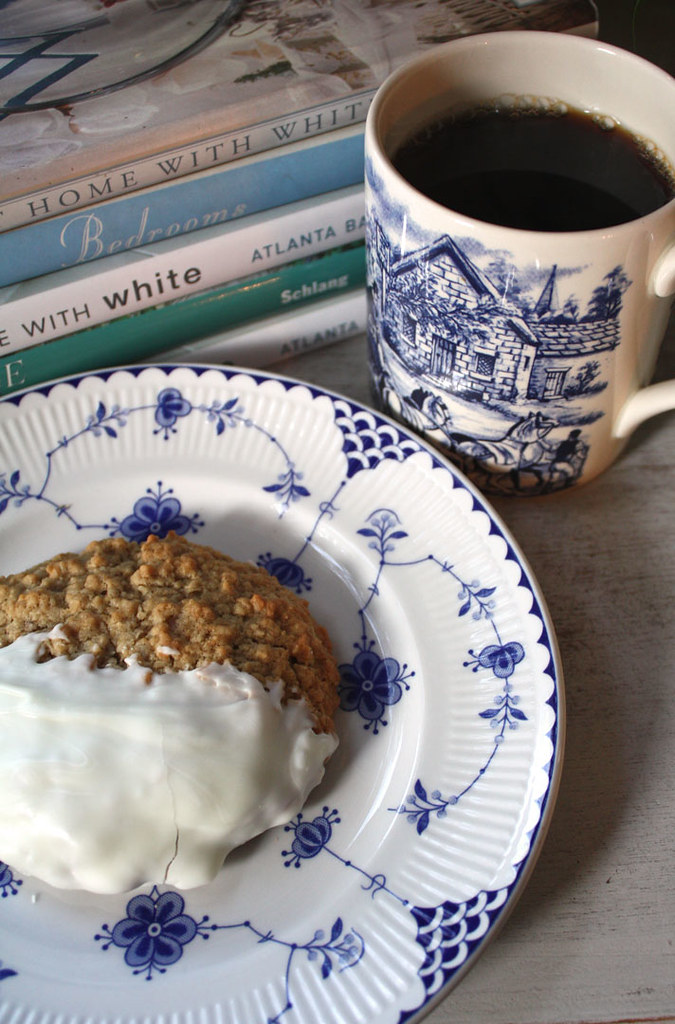 Oatmeal Cookie Oatmeal cookies with dried apricots. Blogge… Flickr