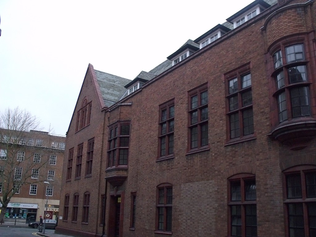 Side of the Victoria Law Courts on Newton Street, Birmingh… Flickr