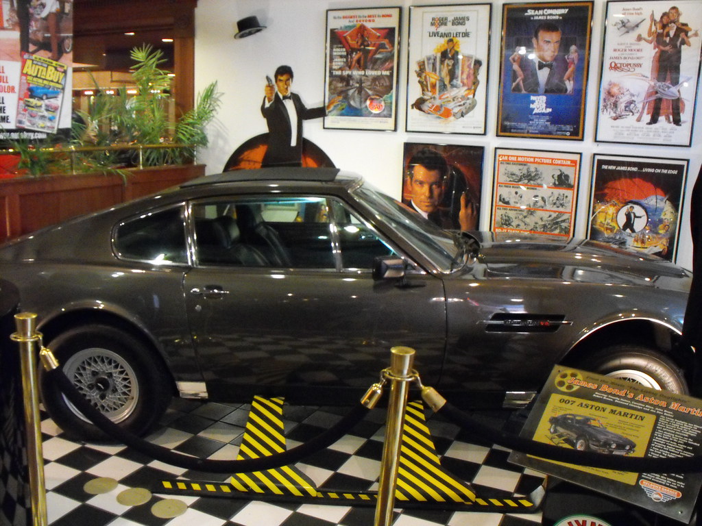 0907090104 James Bond 007's Aston Martin, Nelson's Garage … Flickr