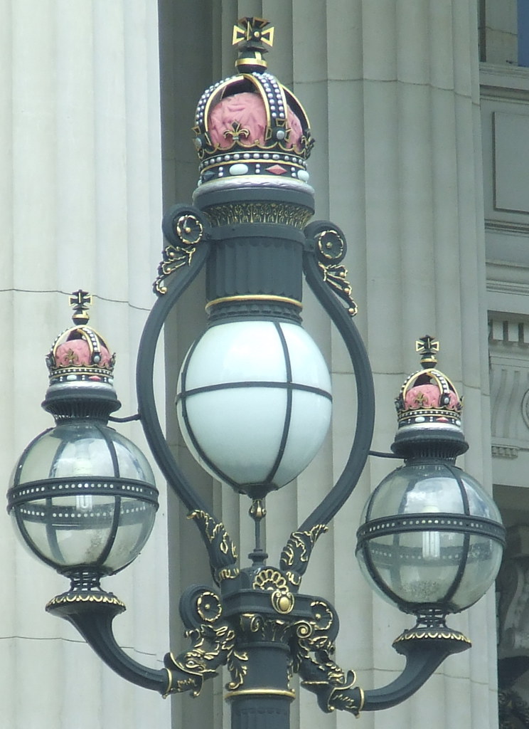 Lamps outside Parliament House, Spring St, Melbourne, Vict… Flickr