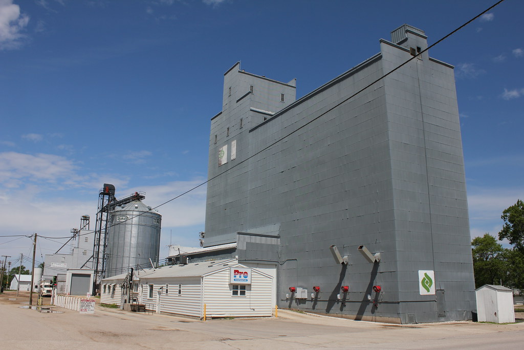 Pro Cooperative Elevator Ruthven, IA Demolished in Febru… Flickr