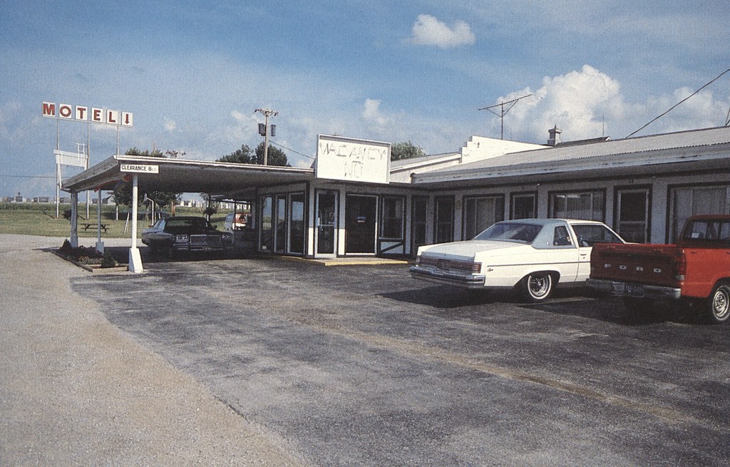 Golden Award Motel Concordia, Missouri Hospitality is ou… Flickr
