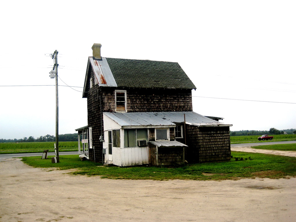 Old Farmhouse DE Route 1 Coastal highway near Milton verplanck