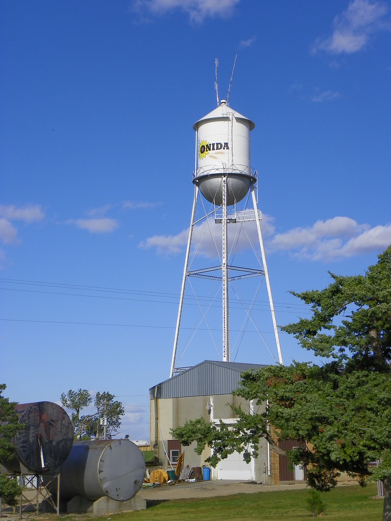 Water Tower Onida, South Dakota J. Stephen Conn Flickr