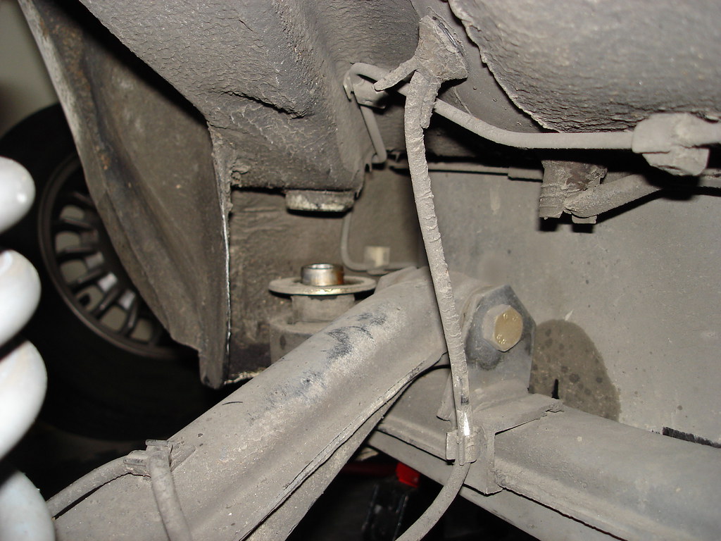 Lower the subframe | The crossmember didn't go down far enou… | Flickr