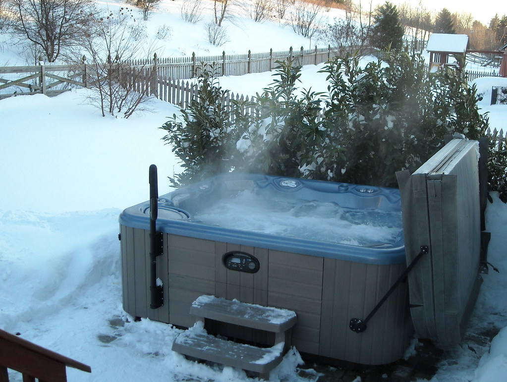Hot Tub in the Snow The best way in the world to relieve t… Flickr