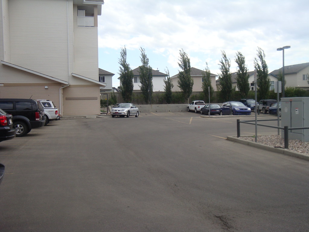 245 Edwards Dr, Parking lot Summer 2009 Vegreville2008 Flickr