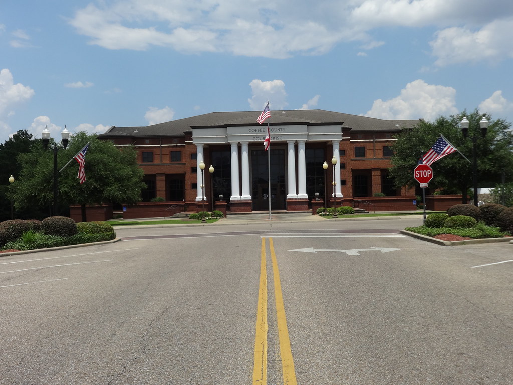 Coffee County Courthouse, Enterprise MJRGoblin Flickr