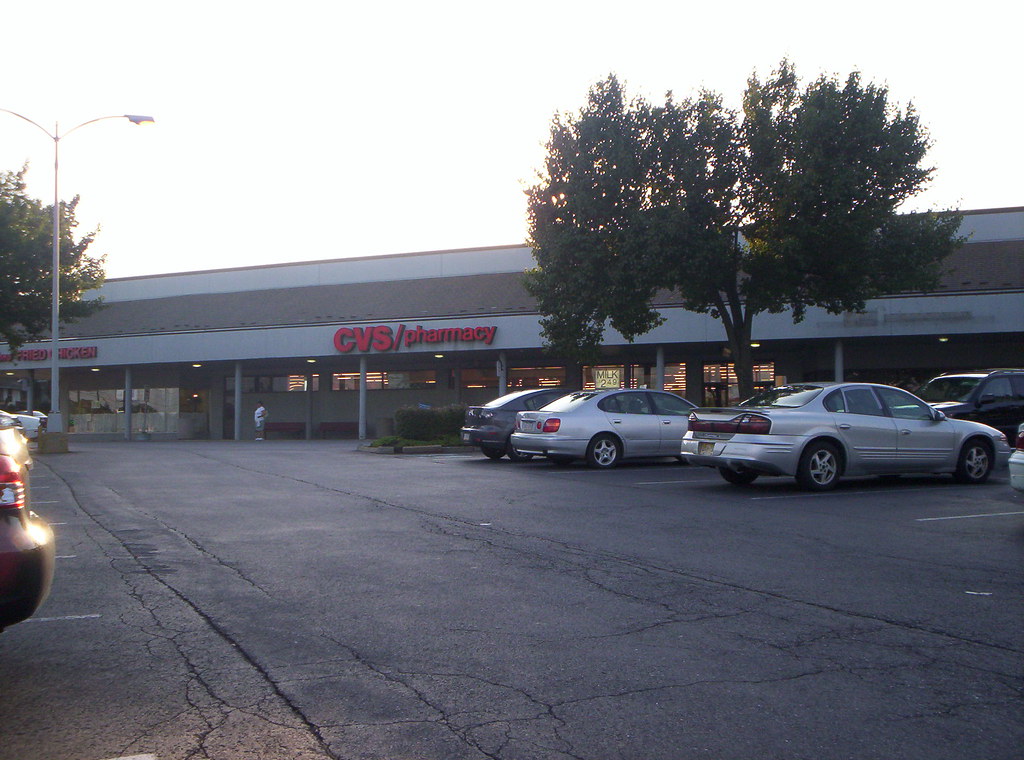 WT Grant/ Rea & Derick/ CVS Easton, PA 25th St Shopping … Flickr