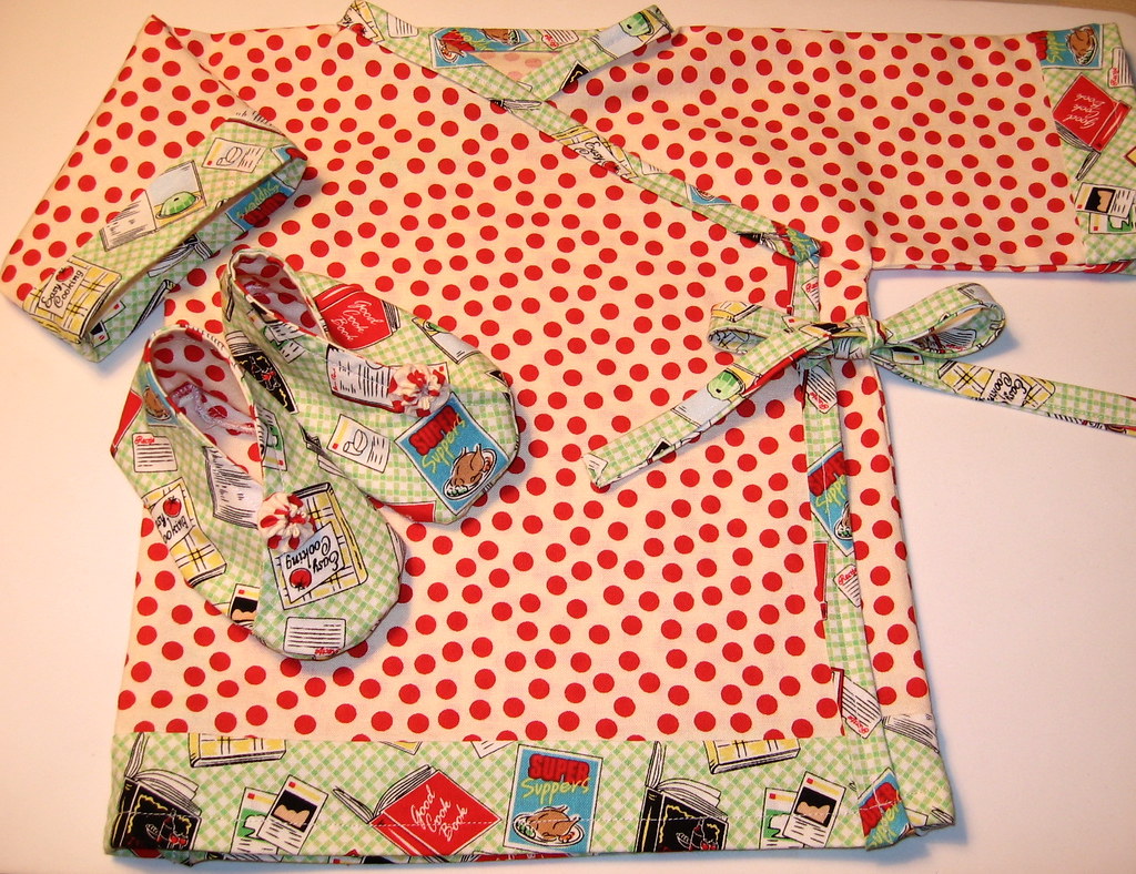 Baby kimono & booties shower gift Made this in 36 month s… Flickr