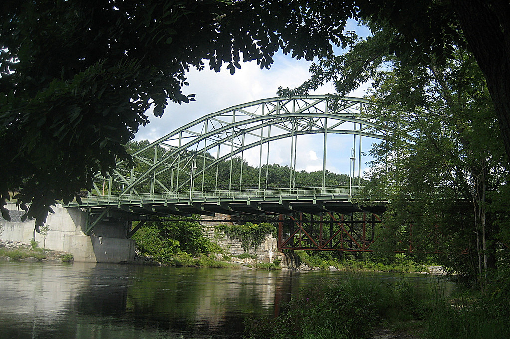 Woodsville, New Hampshire Standing on the banks of the Con… Flickr