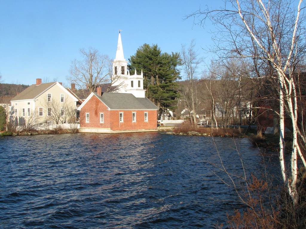 Harrisville, New Hampshire Harrisville is a remarkably wel… Flickr