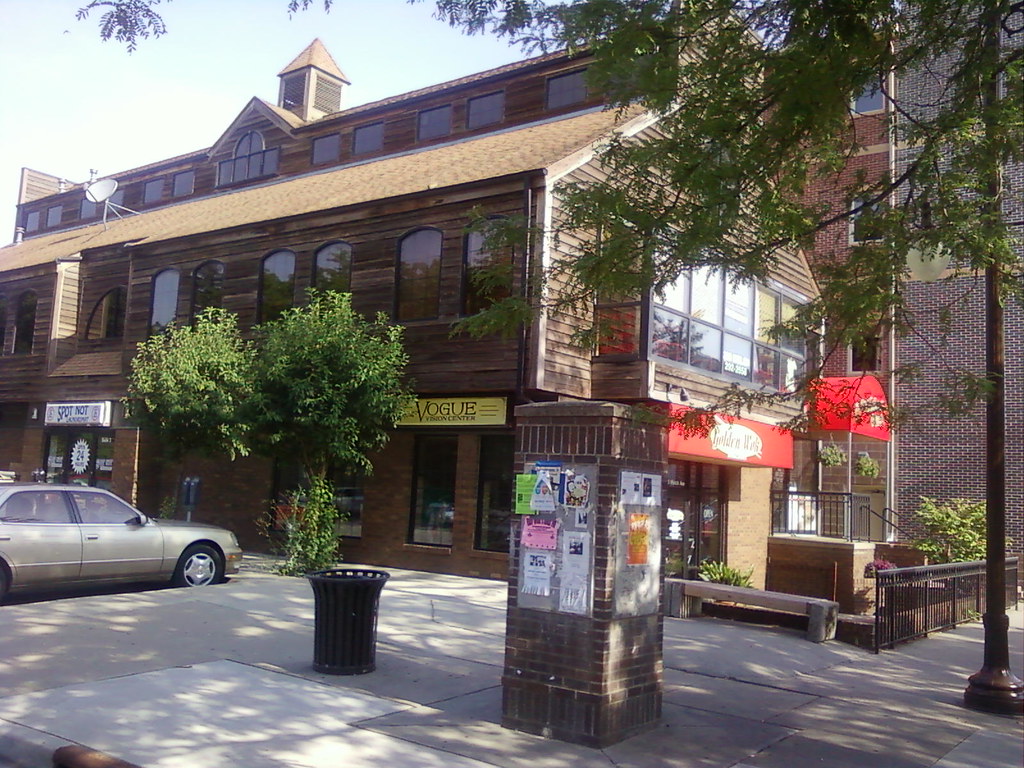 Ames, Iowa Welch Ave. Campustown a photo on Flickriver