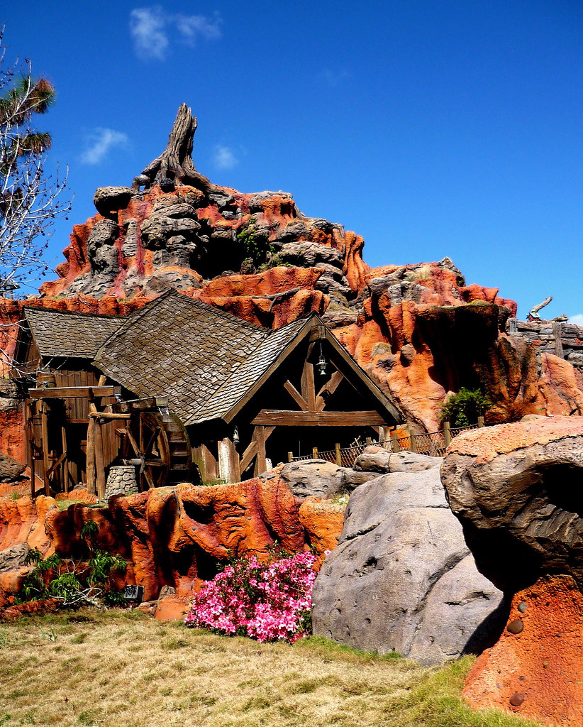 Splash Mountain Magic Kingdom Walt Disney World a photo on Flickriver