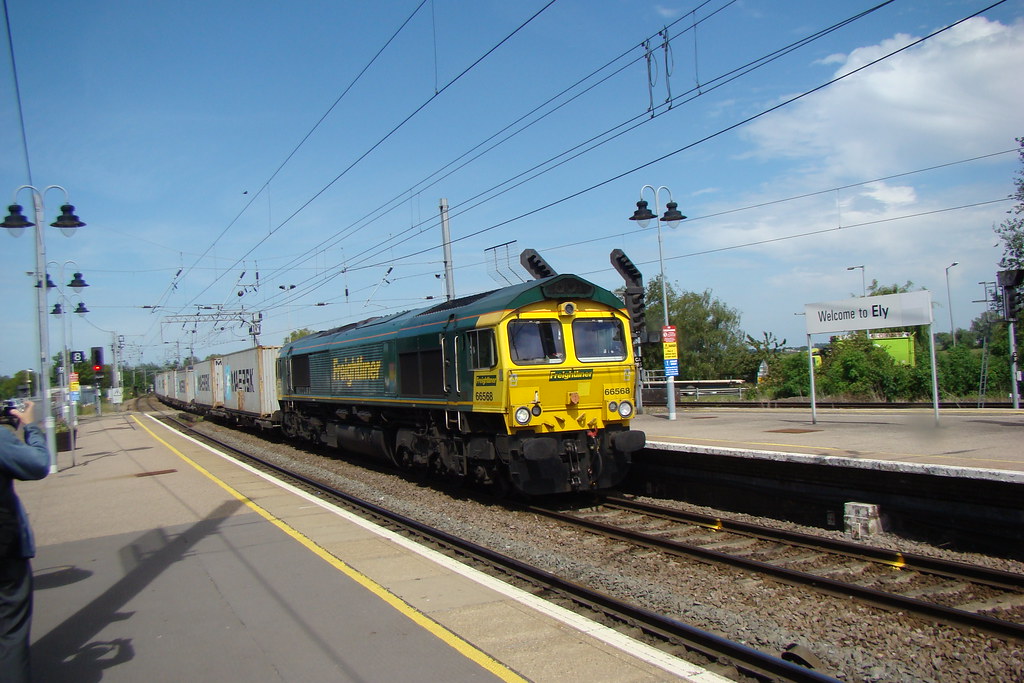 TRAINS BOATS AND PLANES AT ELY 4th JUNE 2015 Flickr