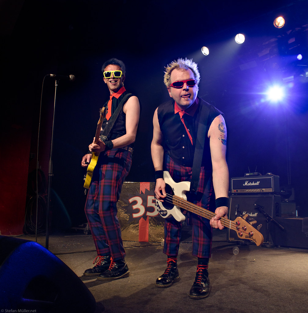 Olga and Tommy The Toy Dolls Olga and Tommy from The Toy… Flickr