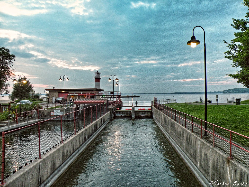 Tenney Locks at Yahara River and Lake Mendota The Tenney L… Flickr